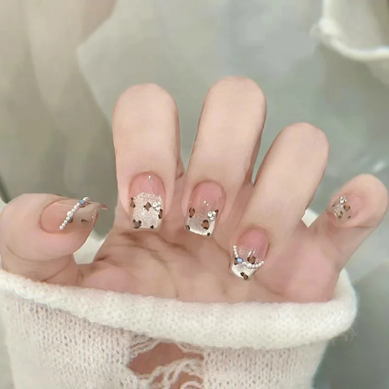 

24pcs Leopard Print Gradient Press on Nails Tips French Pearl Design Ballet Fake Nail Art Acrylic Shiny Short Square False Nail