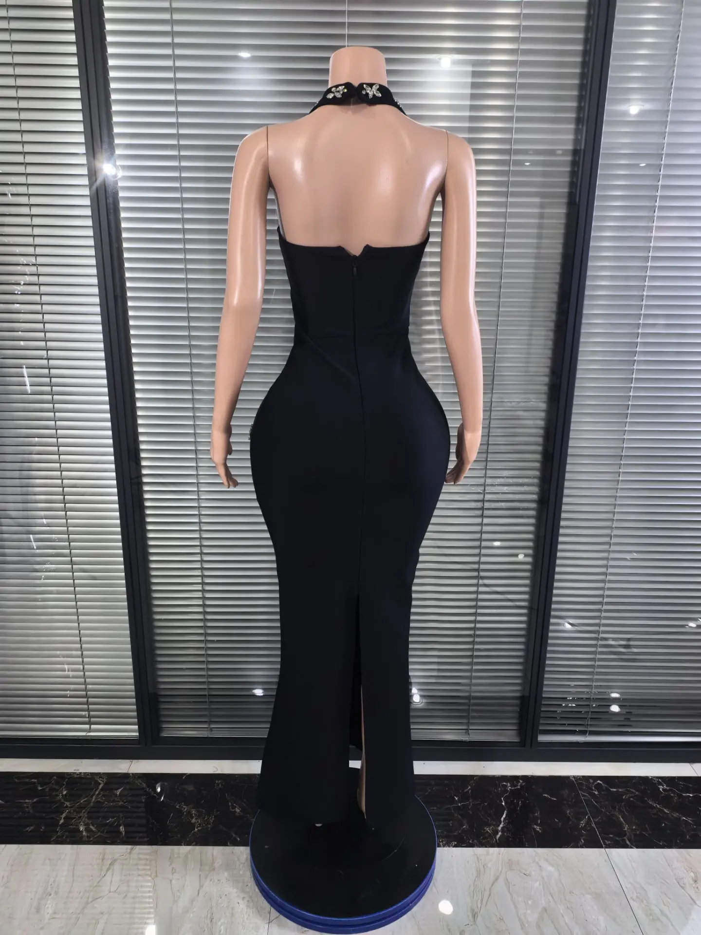 ساطع بلورات المرأة مثير الرسن قبالة الكتف Bodycon طويل ضمادة فساتين فستان احتفال موضة أنيقة مساء ملابس الحفلات