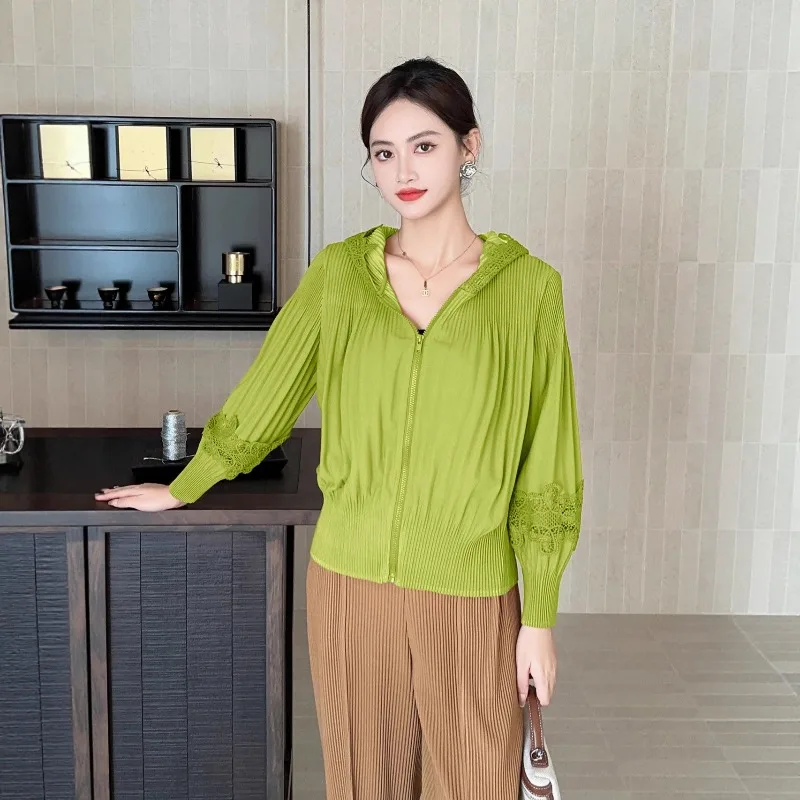 미야케 플리츠 재킷 2025년 가을 신상 여성 캐주얼 스포츠 스타일 후드 코트 디자인 레이스 스플라이싱 지퍼 가디건 탑