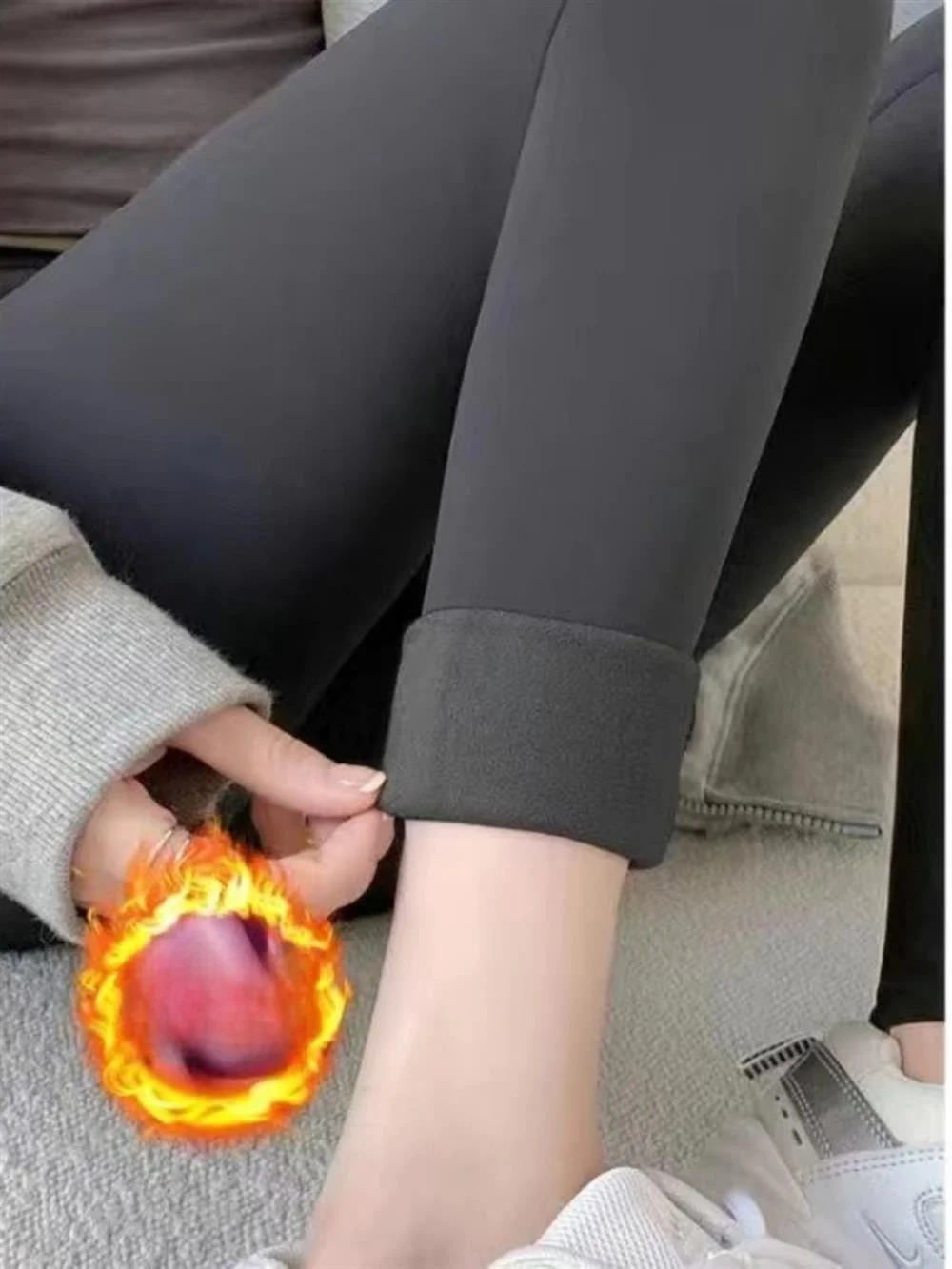 

Heated Double-Sided Velvet Warm Pants Women's Slim Fit Comfortable Base Layer Trousers Autumn Thermal Pants Tee-acetate Fiber