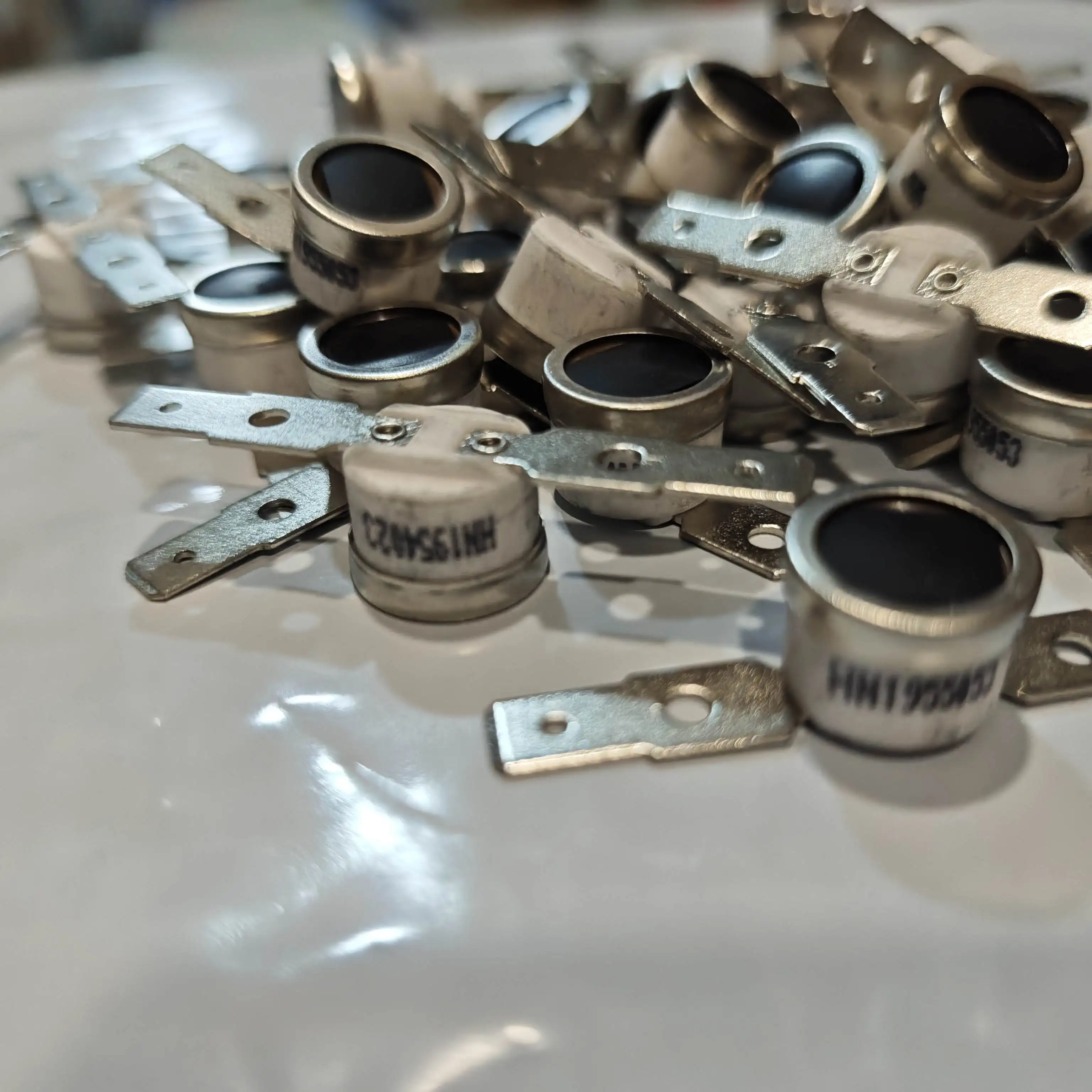 

5шт. 4712-001091 Термостат для Samsung ML 3750 3310 3312 3700 3710 3712 3751 4833 4835 3820 3825 3826 для hp436