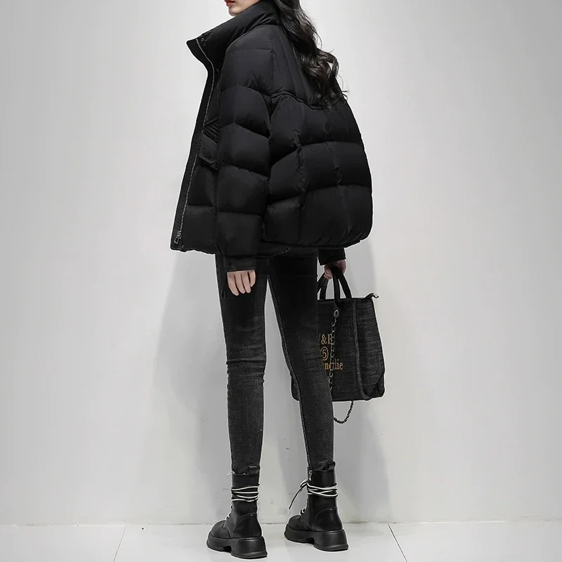 レディース ショート丈 ホワイト ダックダウンジャケット 2026年冬新作 韓国風 ルーズ スタンドカラー 厚手 ダウンコート レディース カジュアルトップス