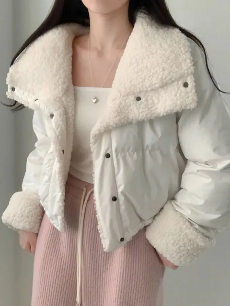 시크한 겨울 두꺼운 긴 소매 양털 코튼 재킷 드로스트링 숏 브레드 스타일 여성용 한국 버전 출퇴근 코트