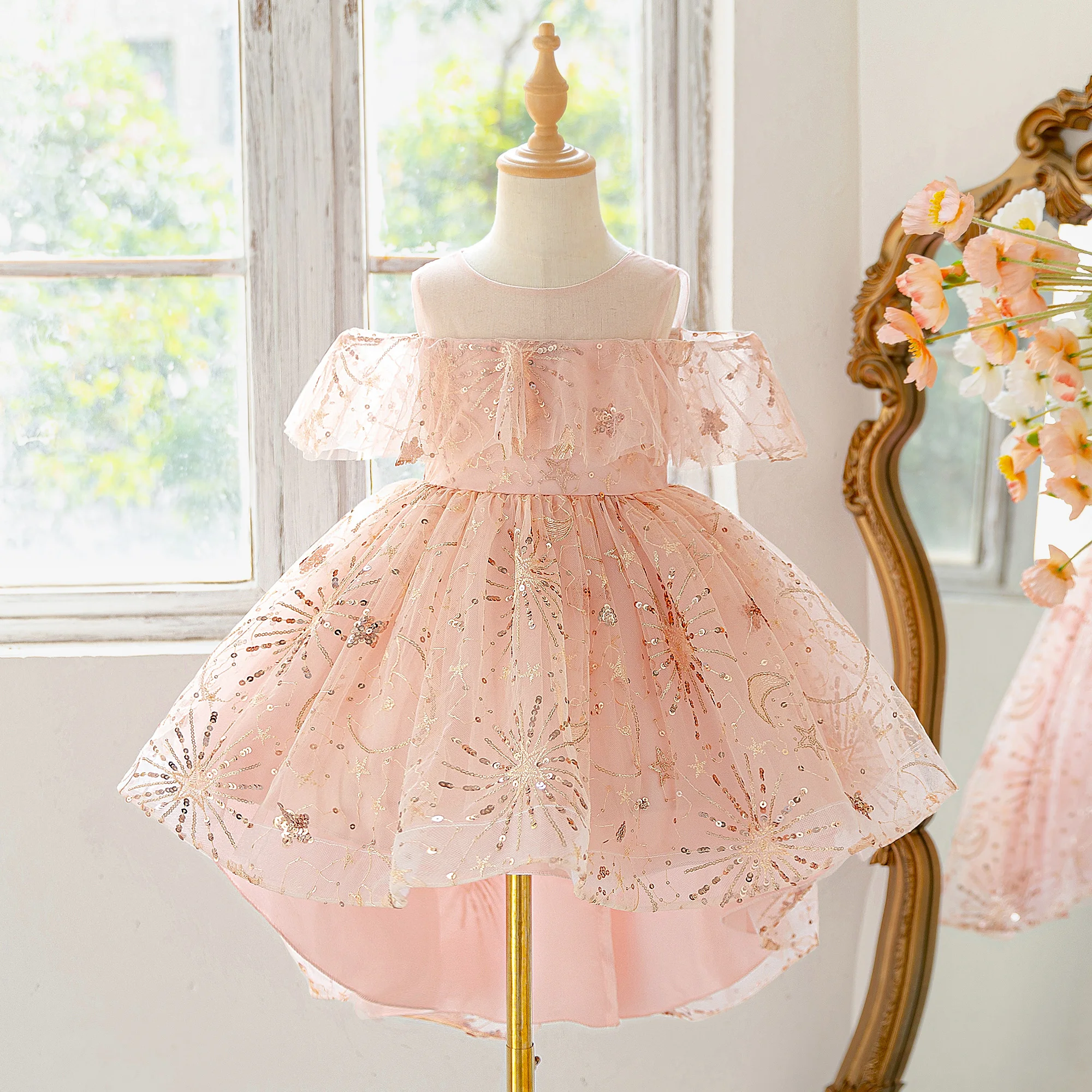 

Elegant Star Sequin Bridesmaid Party Girls Dress Summer Bow Birthday Wedding Prom Dresses Girl Gala Tulle Princess Kids Clothing