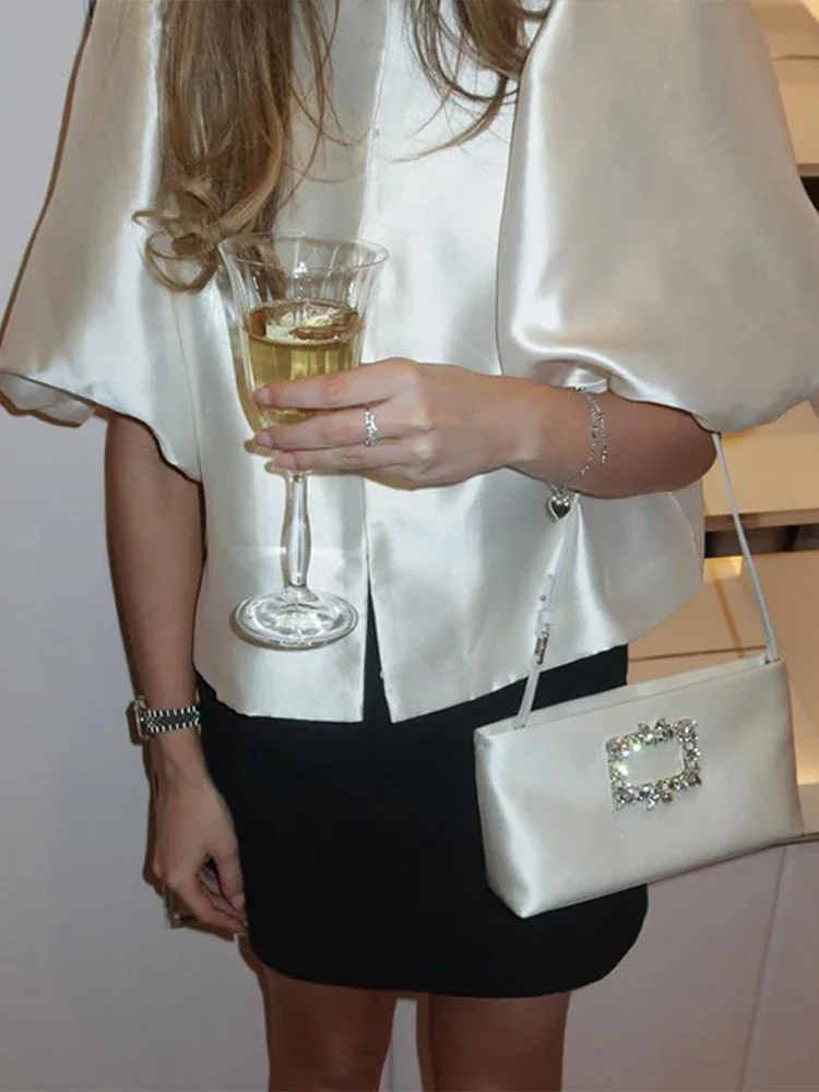 BWQ 새틴 퍼프 슬리브 짧은 탑 루즈 버블 슬리브 라운드 넥 셔츠 솔리드 컬러 여성 블라우스 여름 여성 의류