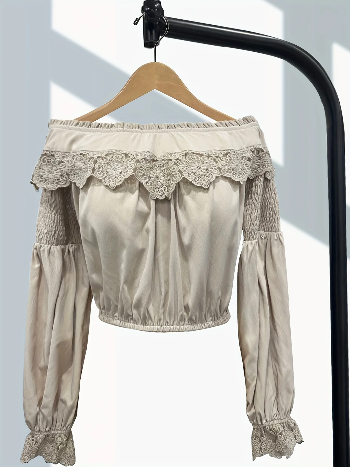 Women Off Shoulder Shirt Blouse Lace Ruffle Cropped Top Lantern Sleeve Autumn Elegant Casual Retro Ethnic Blouse Shirts 2025