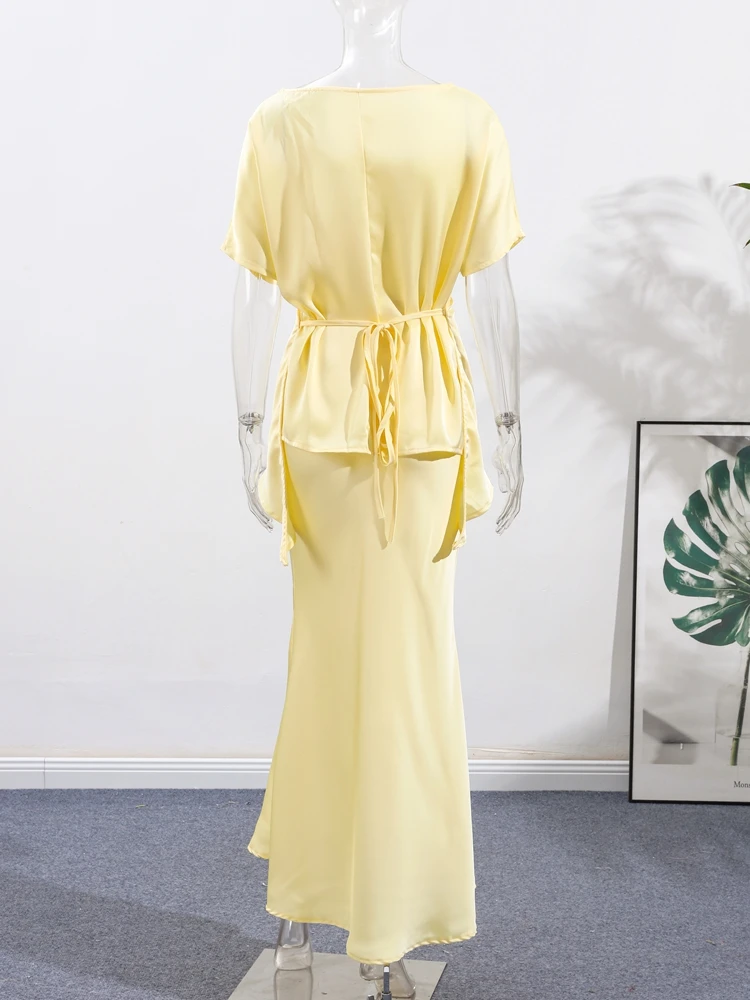 Moda amarelo cetim topos saia 2 peça conjunto feminino rendas até superior cintura alta sereia saia 2025 verão sexy novo em ternos combinando