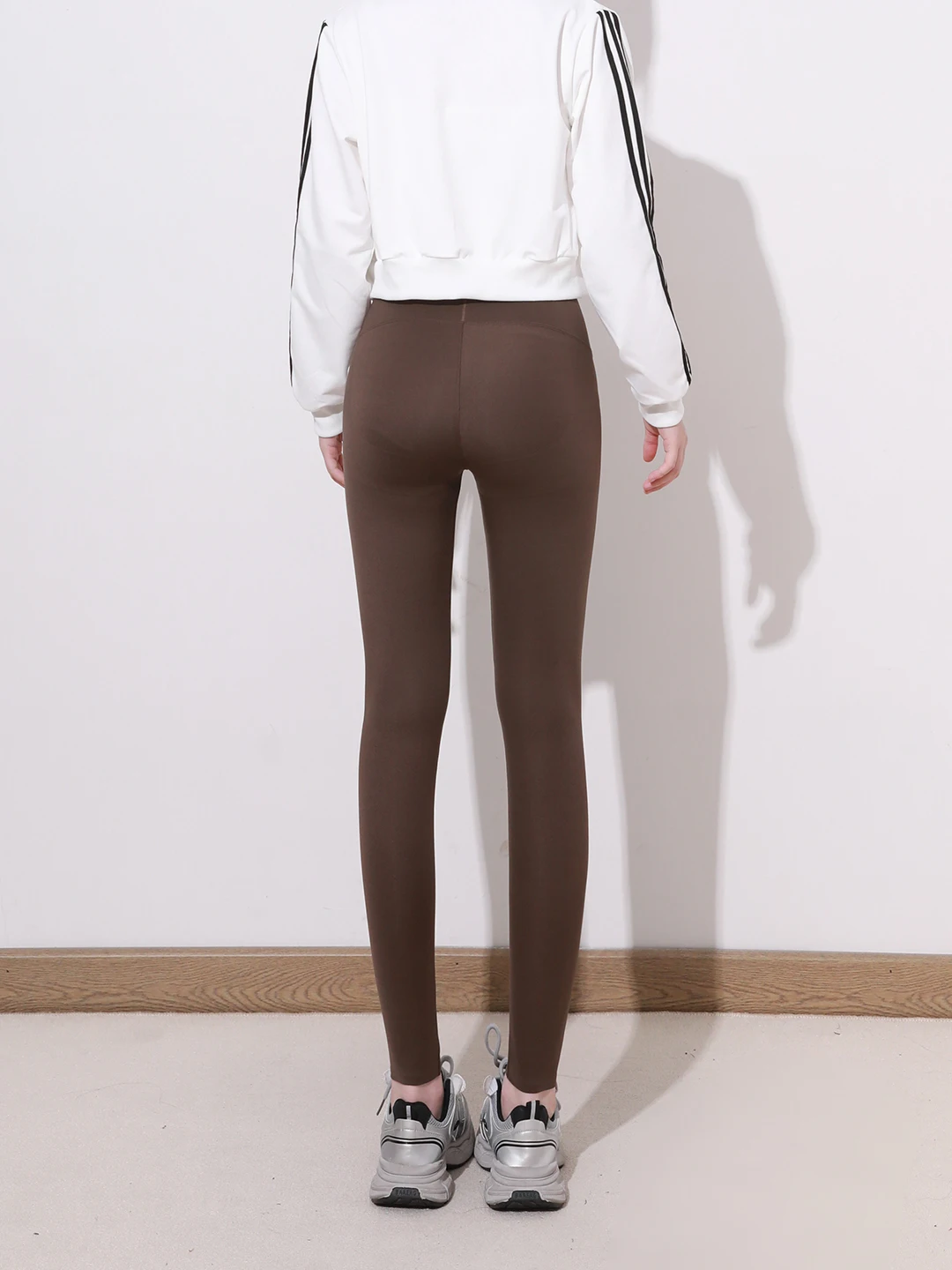 Etam 2025 Nuovi pantaloni da yoga a vita alta Abbigliamento da esterno da donna Fitn Arcaskin Pantaloni sportivi estivi sottili con strato base