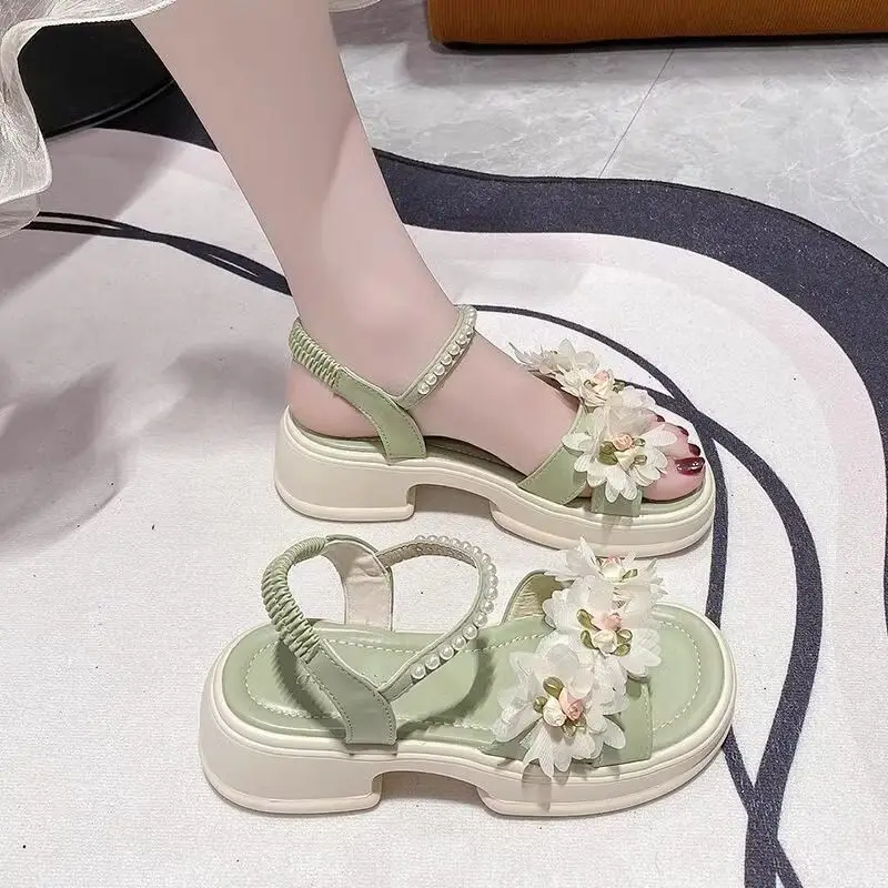 Floral Thick Sandals for Women 2026 Summer New Beach Style Fashion Beautiful Shoes Pearl Elastic Band Green Fresh Sandals