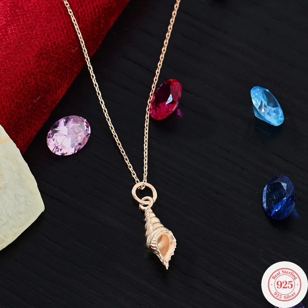 

Женское легкое роскошное серебро S925, легкое роскошное золотое ожерелье с подвеской в виде раковины, нишевый дизайн, изысканный стиль океана