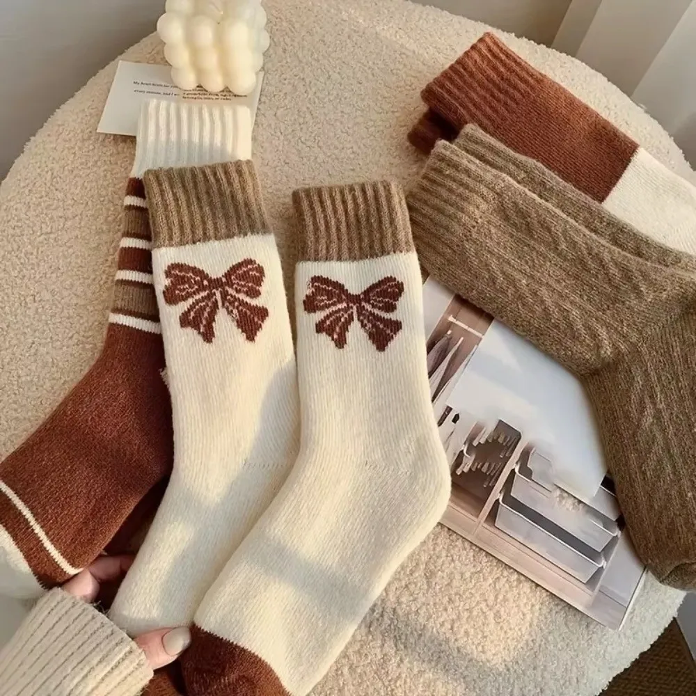 

New Thick Plush Women's Socks Bow Knitted Cotton Middle Tube Socks Warm Gift Retro Snow Boot Socks Autumn and Winter