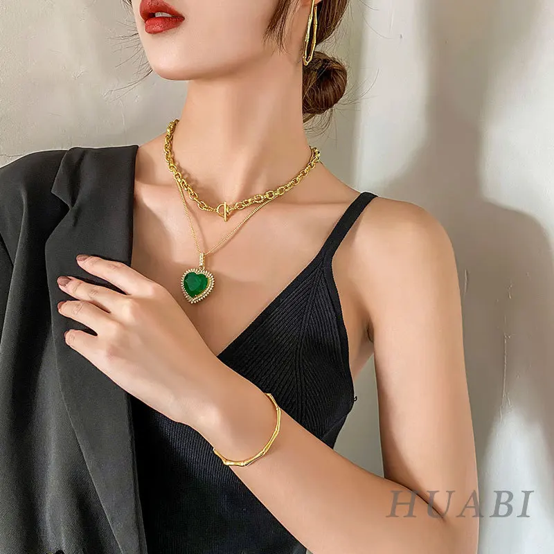 Three-piece set with artificial gemstones, customizable jewelry set, new e-commerce earrings and necklace jewelry
