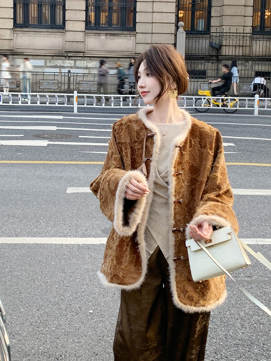 

New Chinese Sle Heavy Work Loose Women's Jaet Autumn Winter New Arrival Gold And Jade Banquet Outerwear Fene Warmth