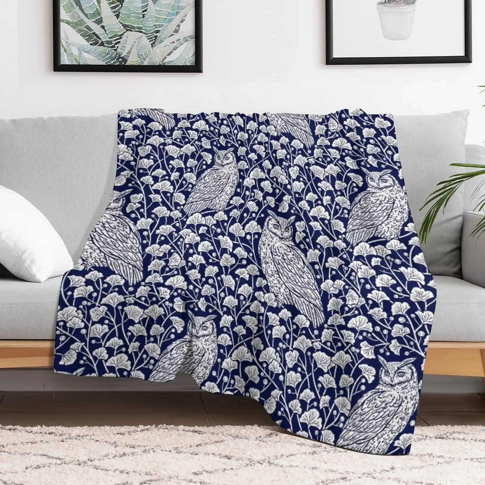 Winter Blue II - Owls and Gingko Leaves Throw Blanket Soft Comfort Blanket for Reading Watching TV