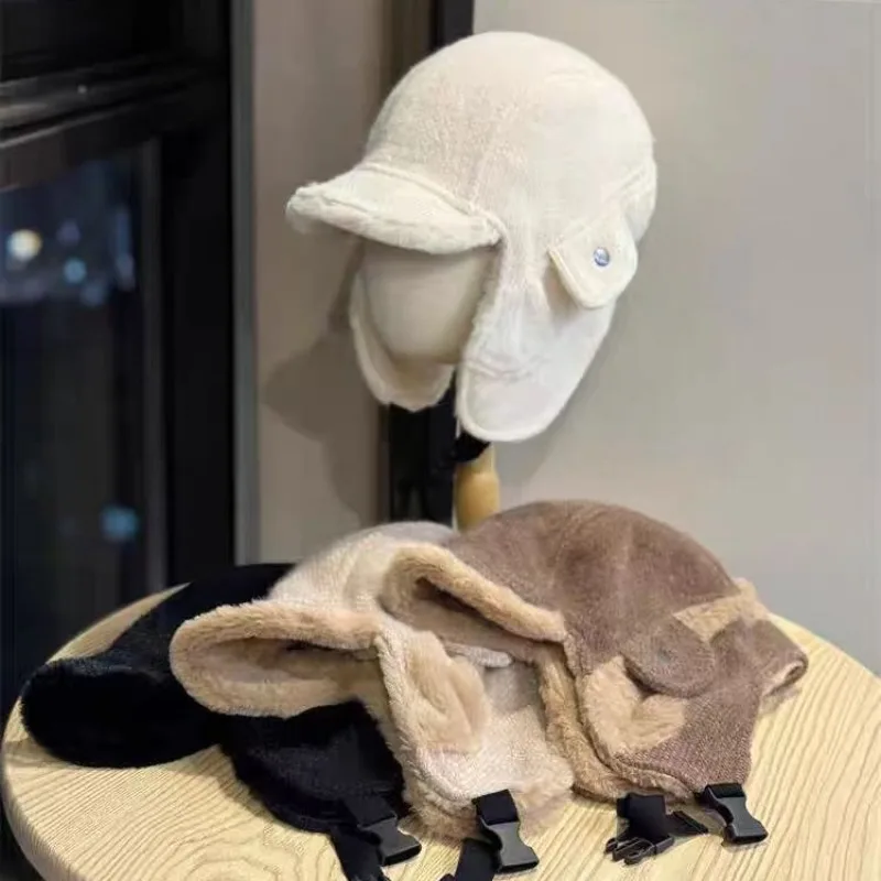 

Зимние корейские версии уличные велосипедные шапки с защитой от холода Lei Feng для женщин, модные утолщенные теплые шапки-бомберы с защитой ушей