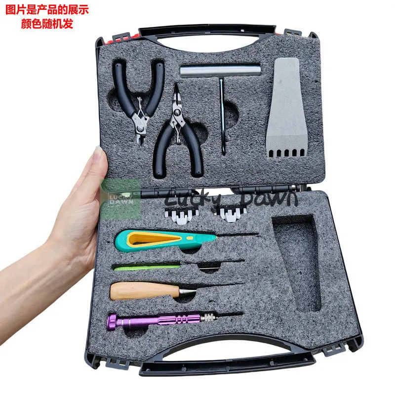 

Badminton racket, manual wire clamp, threading machine, accessories, tools, curved nozzle pliers, wire cutters, wire drawing