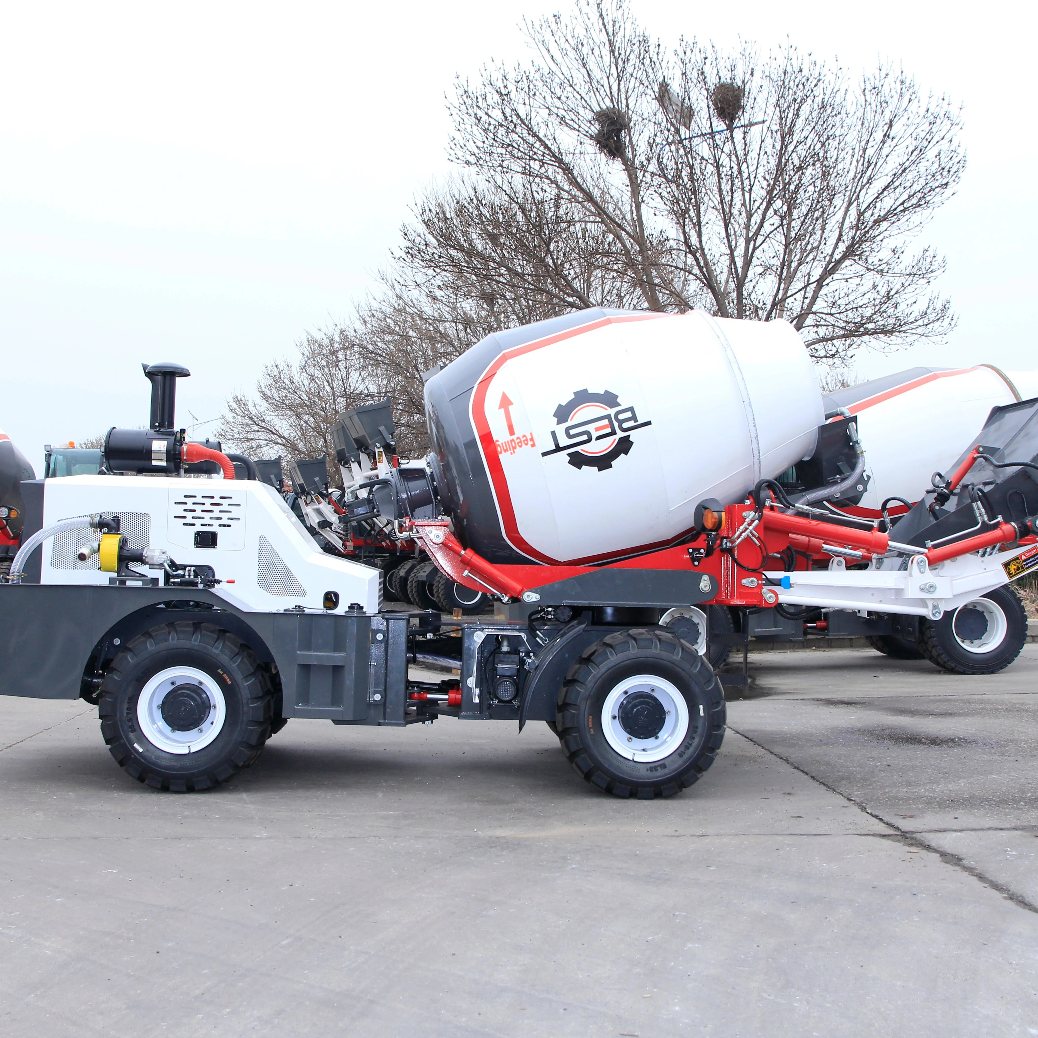 CE Certified 2m³ Capacity Self-loading Concrete Mixer Truck With Fixed Drum And Movable Mixer
