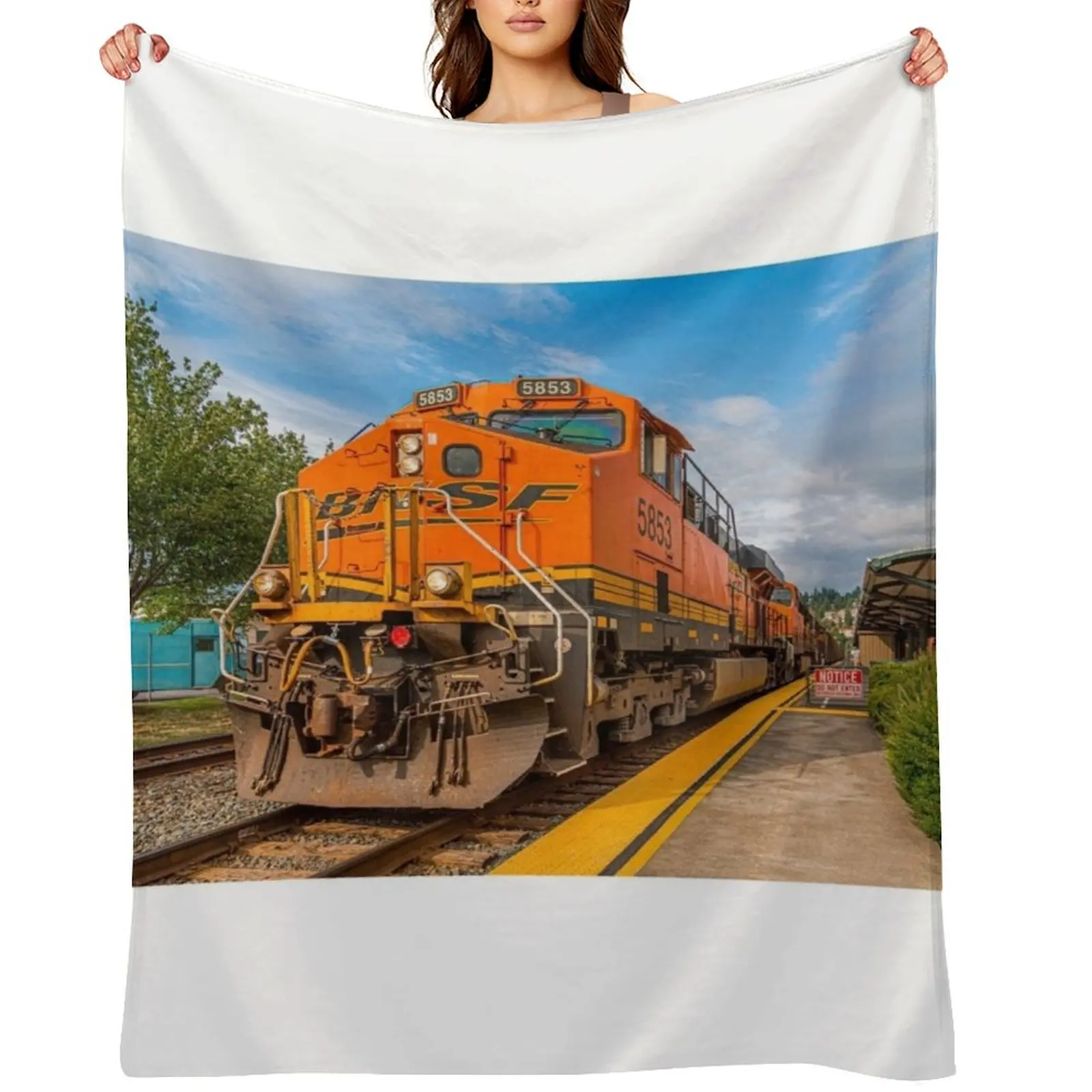

BNSF Locomotive Throw Blanket Luxury St Tourist Nap for babies Blankets