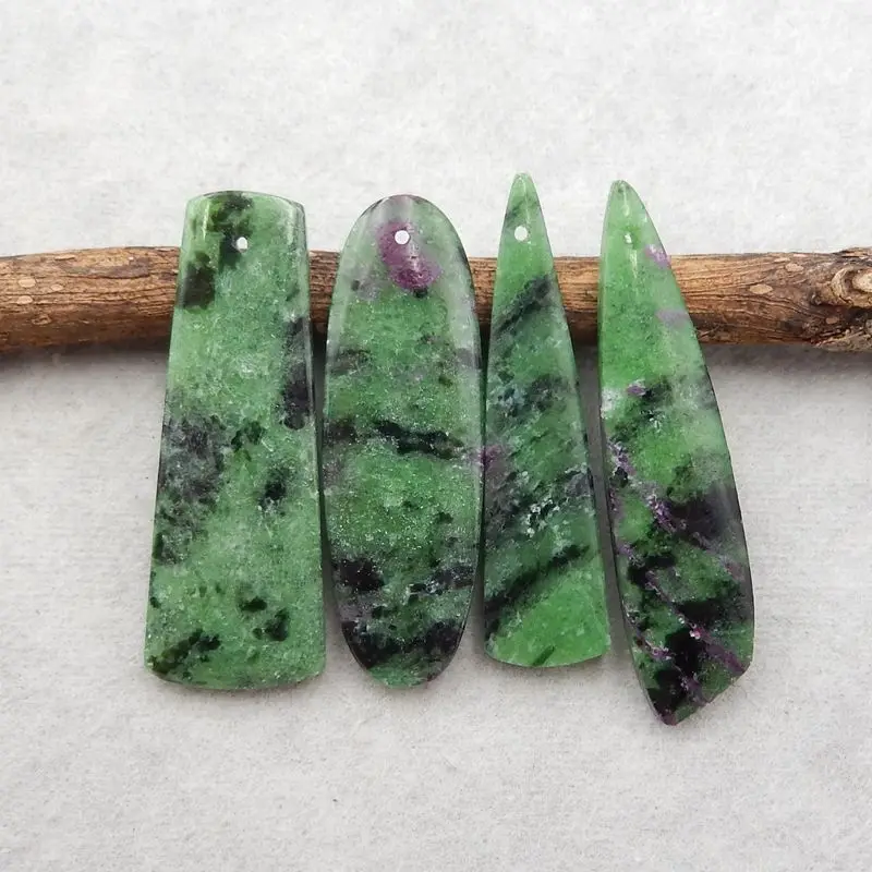 

Wholesale 4Pcs Natural Stone Ruby And Zoisite Pendant Beads 40x15x5mm 21g Fashion Jewelry Necklace Accessories