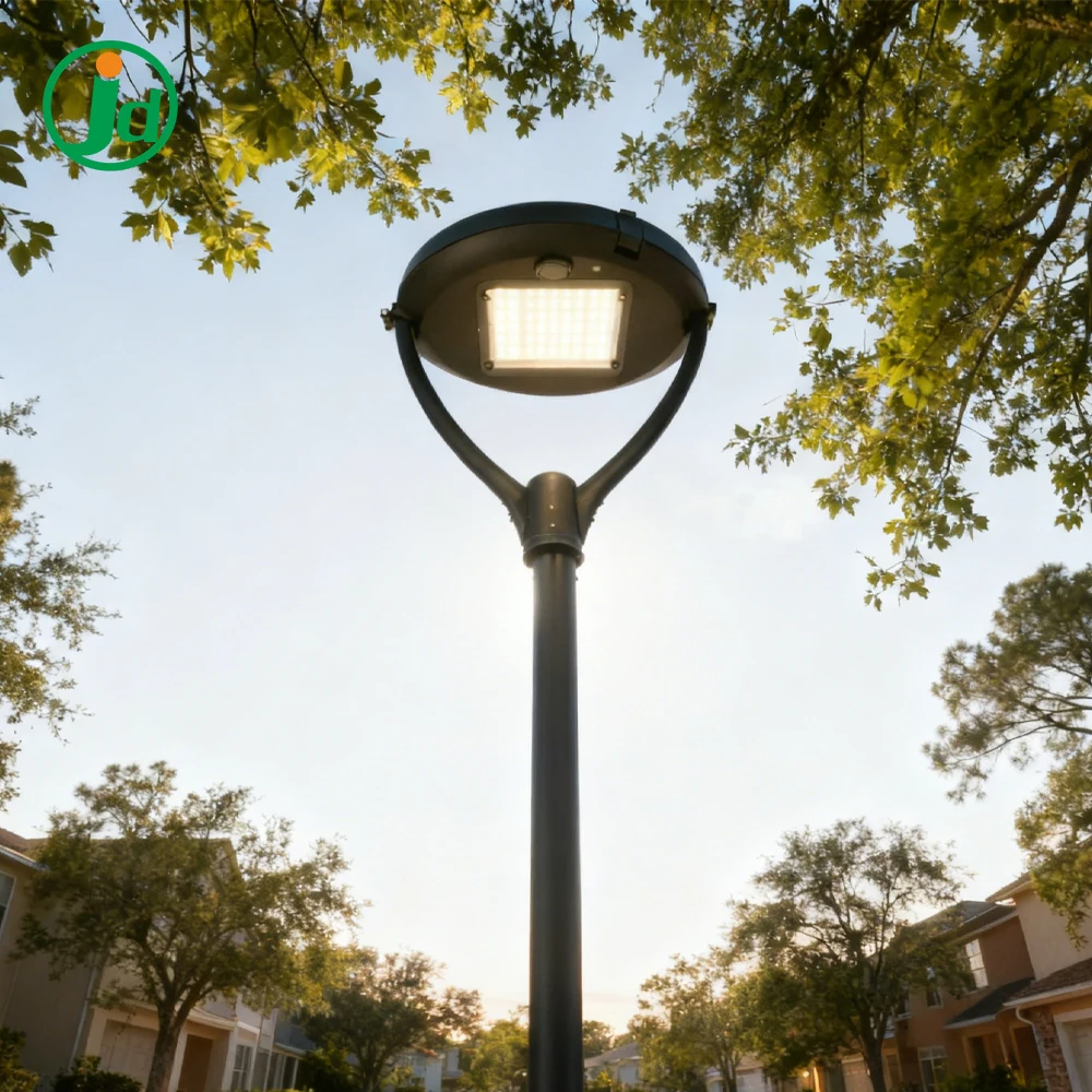 

Outdoor IP66 Street Lamp Lawn Patio Yard Walkway Landscape Waterproof Outdoor Solar Power Garden Light