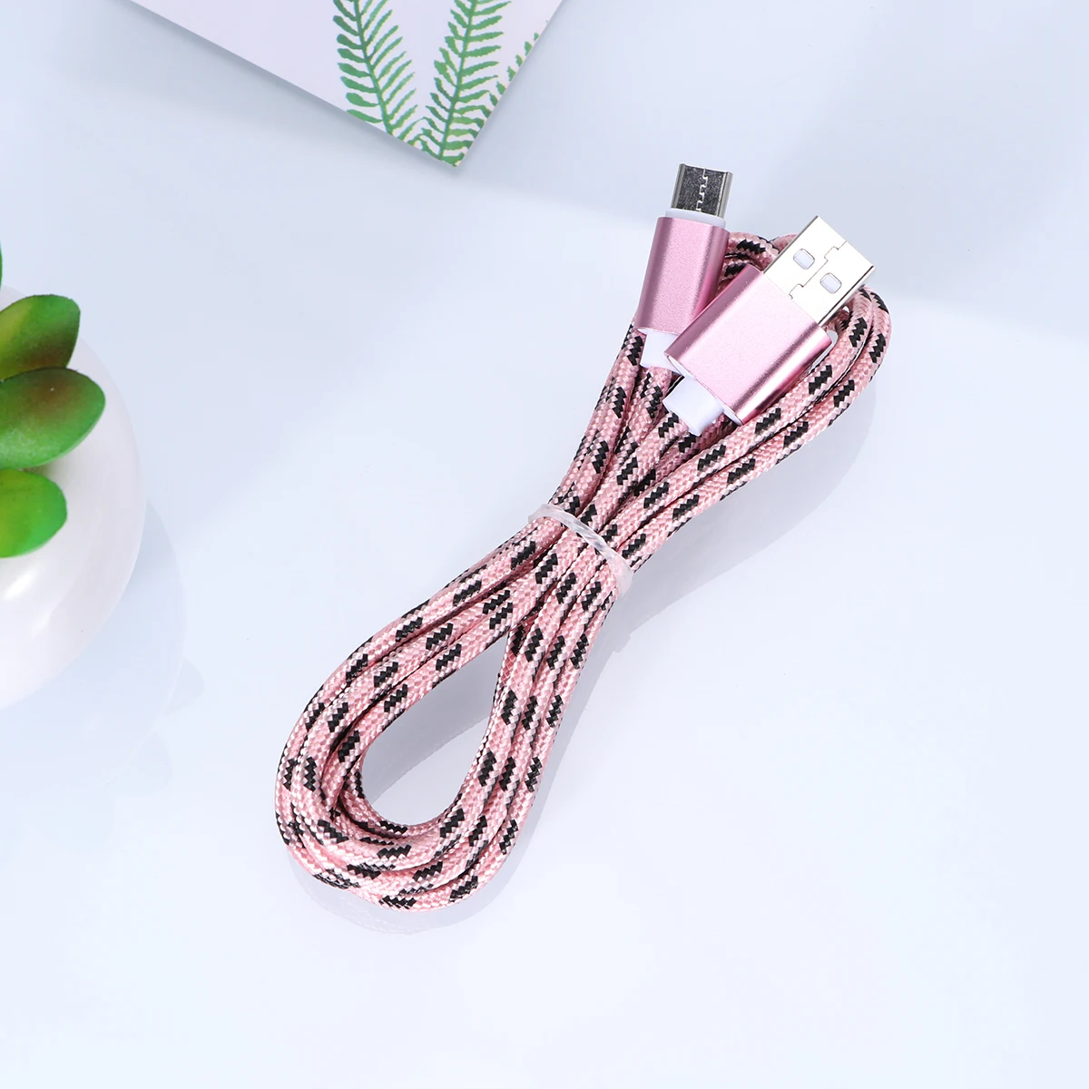 

Зарядный кабель Линия передачи данных Высокоскоростной USB-зарядка Зарядные устройства для мобильных телефонов Тип шнура