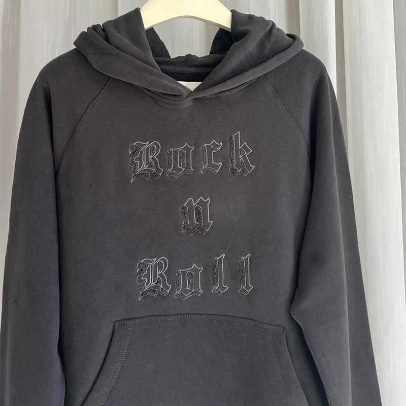 المرأة رمادي داكن هوديس الصوف القطن البلوفرات الإناث رسالة أجنحة مطرزة مقنعين البلوز سيدة طويلة الأكمام البلوز القمم