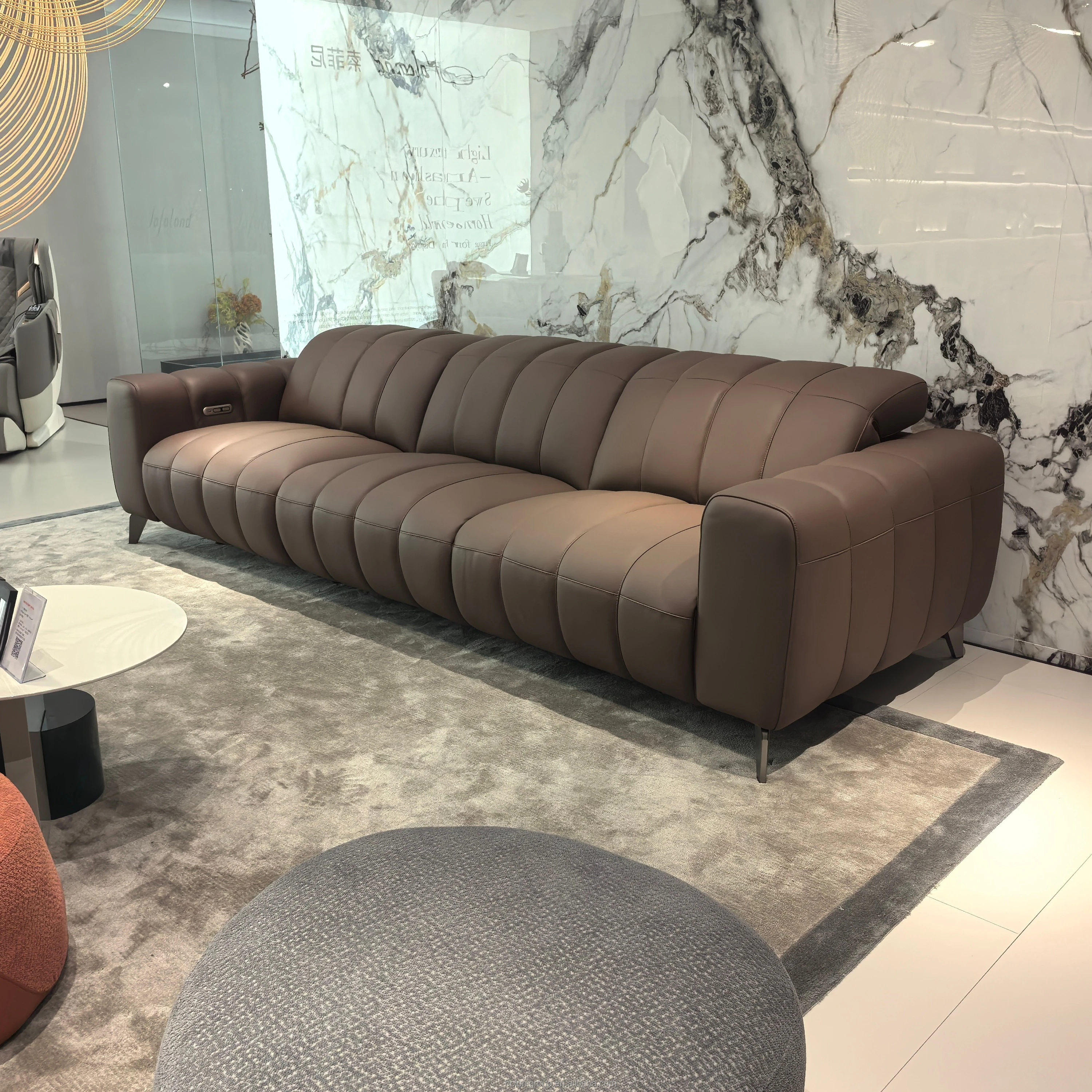 

Boloni Home Кожаный диван Высококачественная патентная технология Несколько вариантов мастер-дизайна для набора диванов для продажи