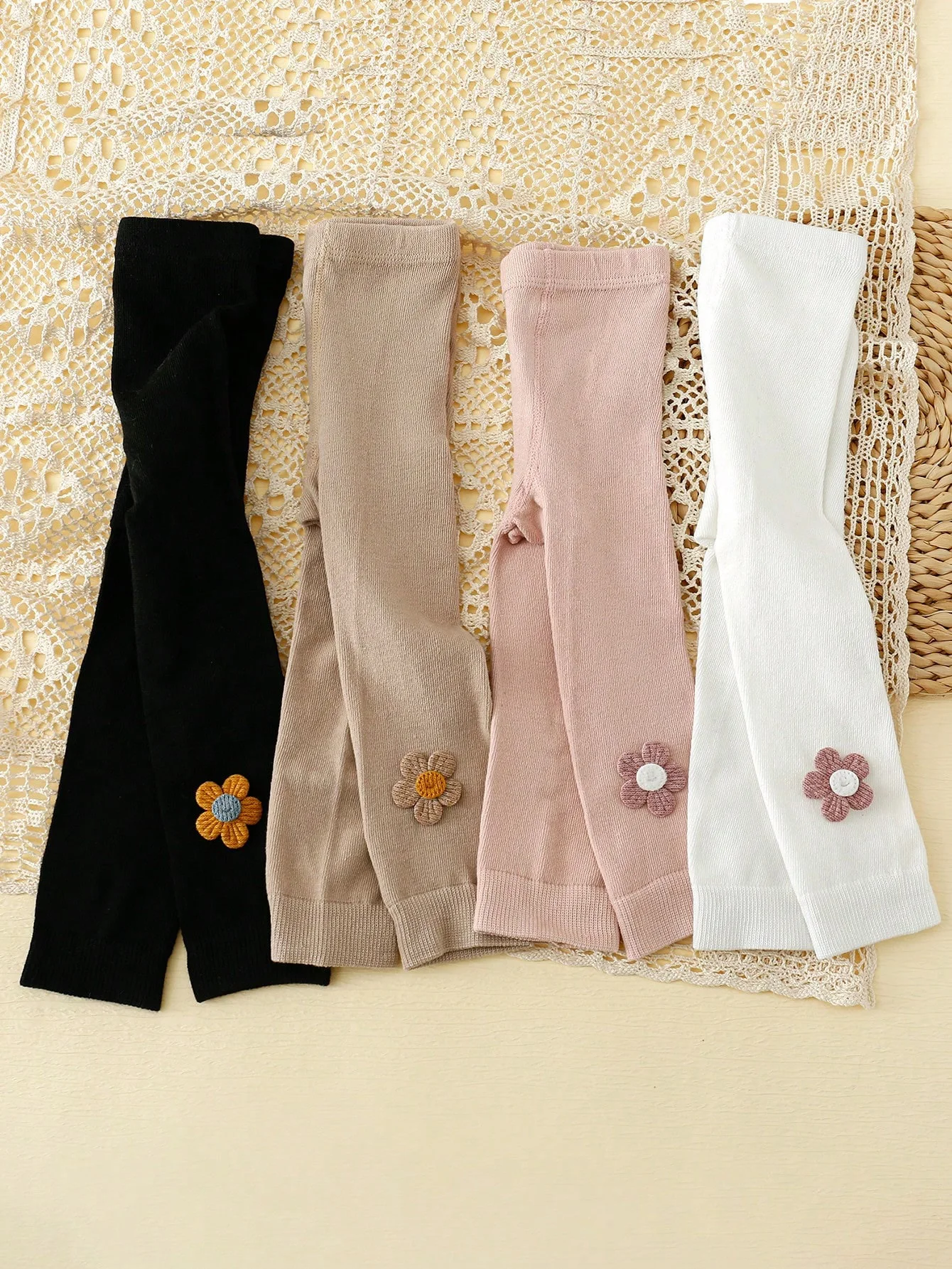 4 Pairs of Girls Cute Flowers Decorated Elastic Leggings,Kids Tight Pants Multi-Color Set for Girls Aged 1-12Y Casual Daily Wear