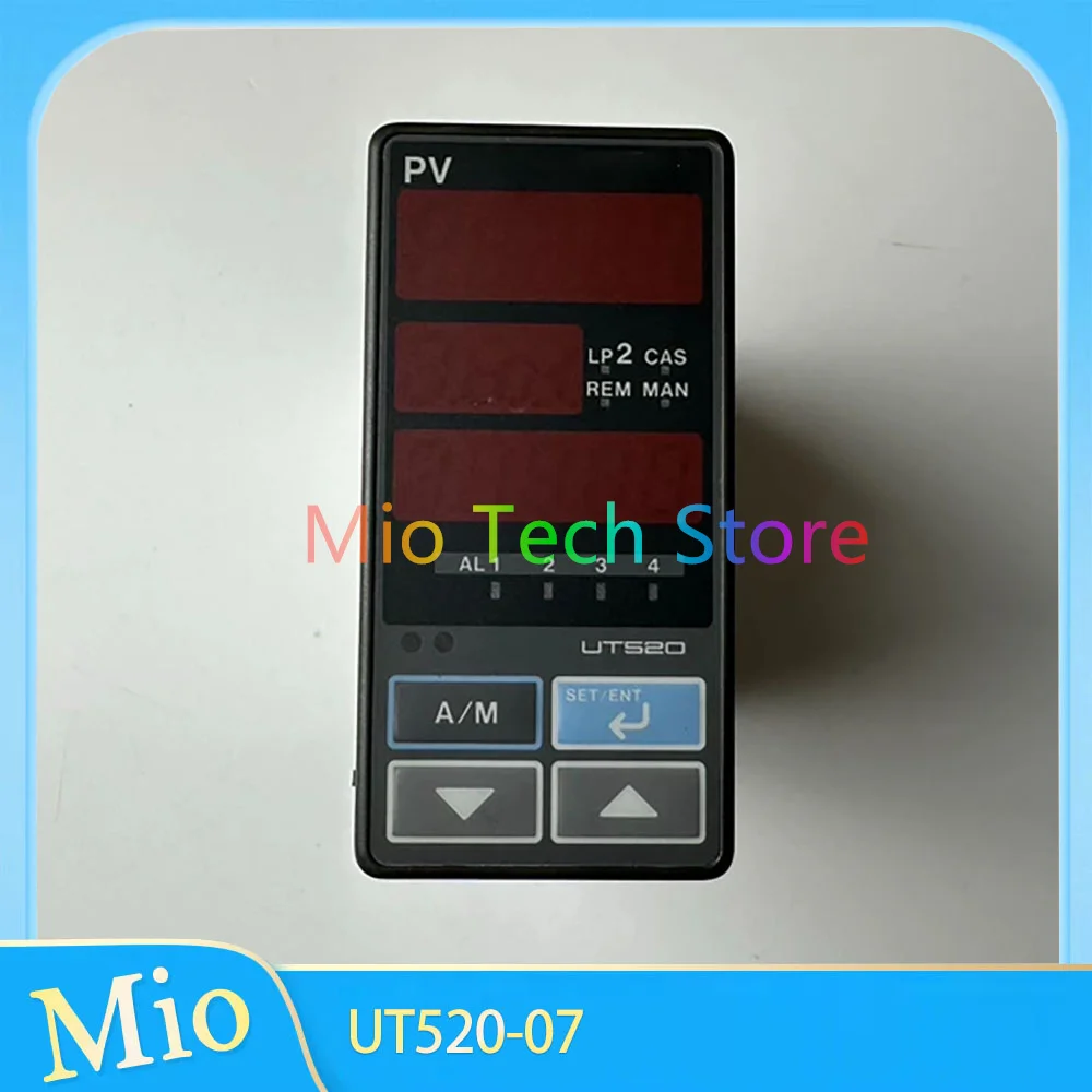 High Reliability UT520 Temperature Controller UT520-07