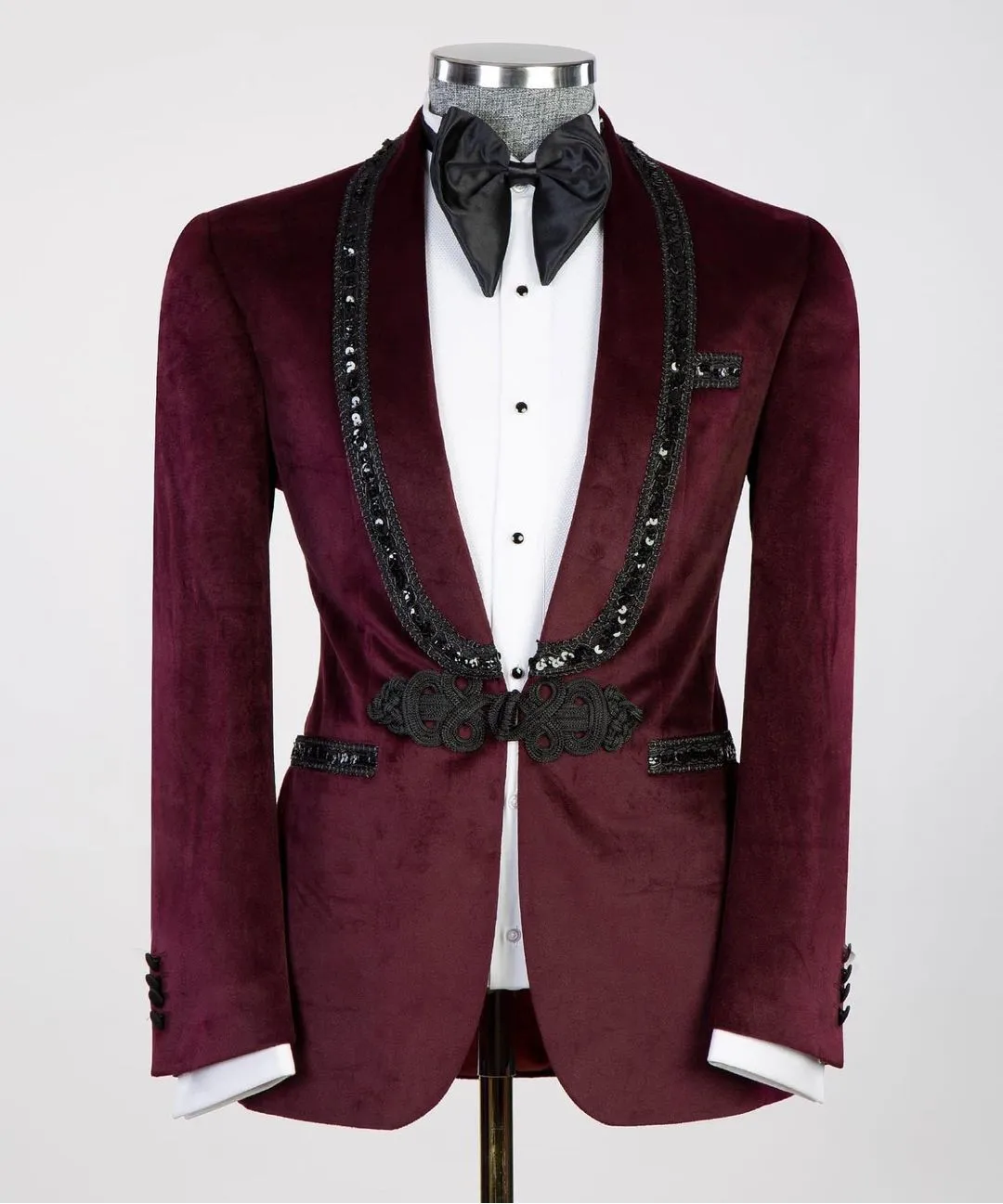 

Men's Suits Tailored 2 Pieces Burgundy Velvet Blazer Black Pants Chinese Knot One Button No Lapel Sequins Custom Made Plus Size