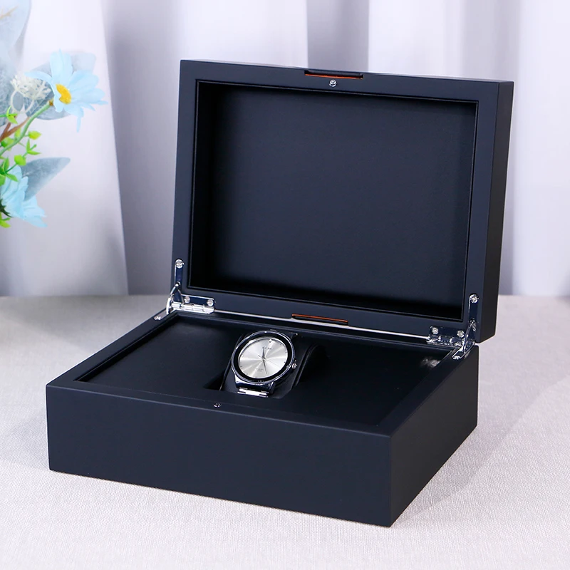 

Luxury Wooden Watch Box Custom Logo Single Slot Packaging Case With Leather Pillow for Jewelry Storage