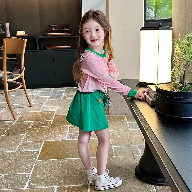 Children's Summer New Arrivals Macaron Color Lightweight Knit Top with Versatile Sun Protection Shirt and A-Line Skirt Set.