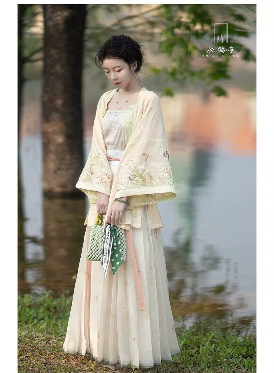 

Square collar imitation silk embroidered short shirt with suspender, strapless vest, horse face skirt, Hanfu women's clothing