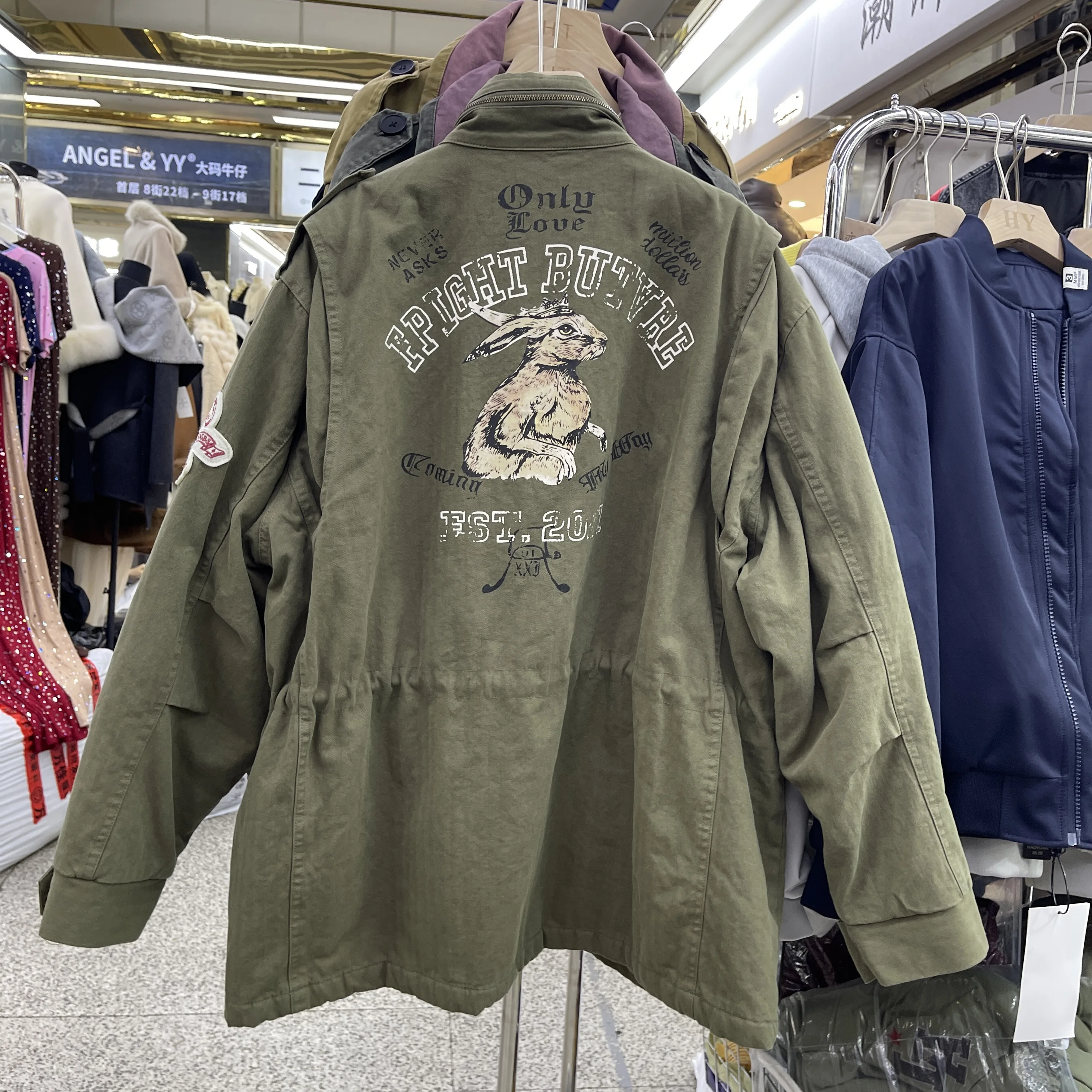 2025, Winter-Arbeitskleidungsstil, verdickter Baumwollmantel, Damen-Langarmjacke, lässiger Stil, lockeres Oberteil