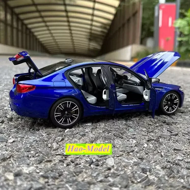 NOREV 1/18 For BMW M5 G30 2018 Model Car Diecast Metal Boys Toys Kids Gifts Hobby Display Ornaments Collection Blue