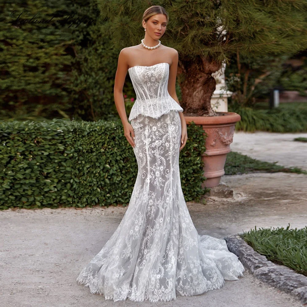 Elegant strapless Mermaid Wedding Dress Lace Decal Off Shoulder Bridal Dress Beach Wedding Party Dress Customized
