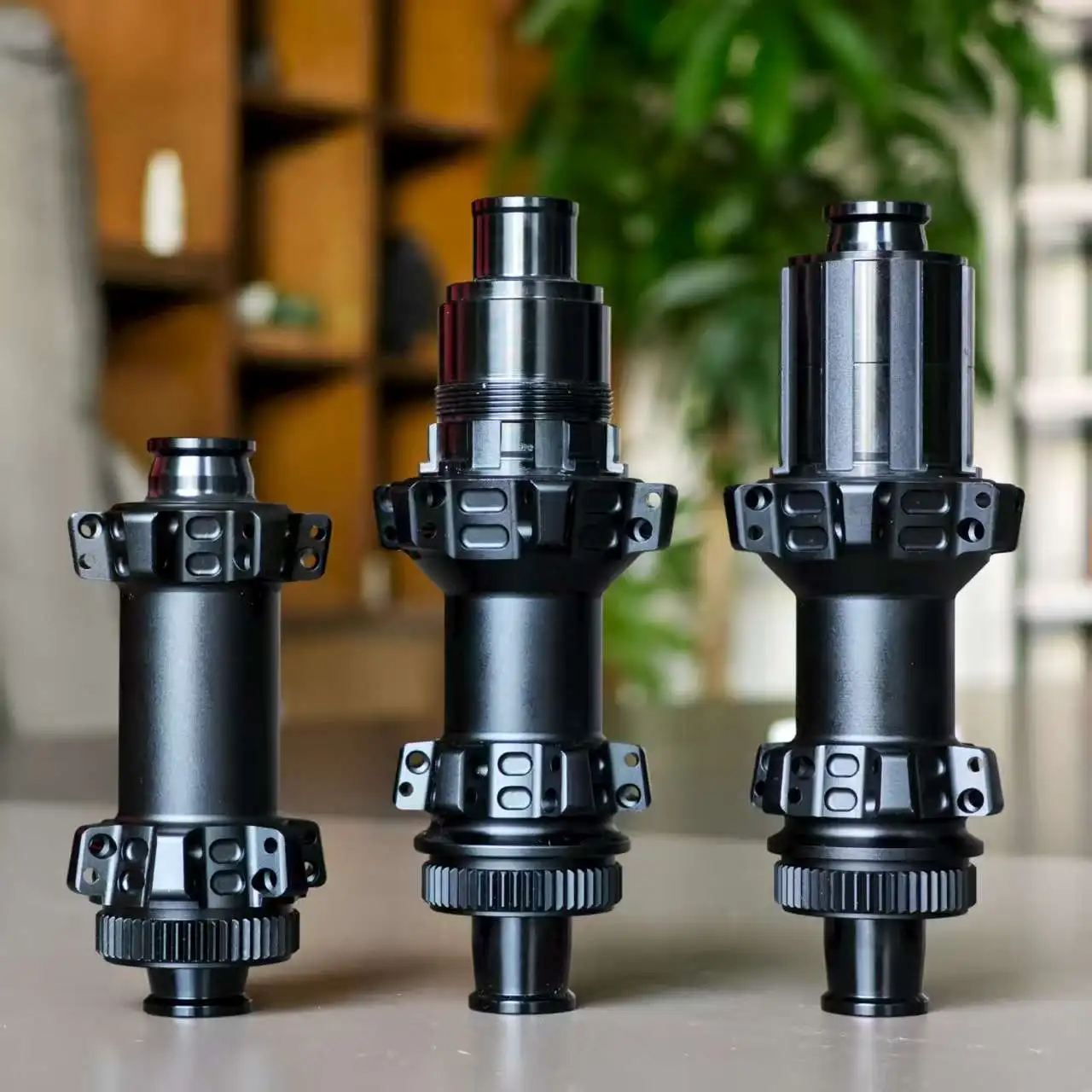 

GOLDIX 24Holes Sealed Bearing Ultra Light 338g Four-Claw 240 Ring Road Bike Hub Compatible with SHIMANO SRAM 11 Speed Cassette