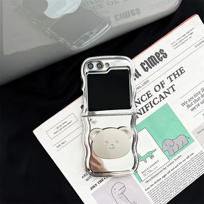 Simple Style Silver Bear Bracket Phone Case for Samsung Galaxy Z Flip6 4 3 Hard Cover for ZFlip5 Flip3 Flip4 Solid Shell Bracket