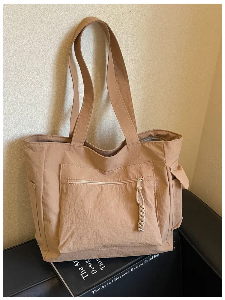 Neue modische Nylon-Schultertasche, große Kapazität, leichte, lässige Alltagstasche, Umhängetasche für Damen – Detail 33