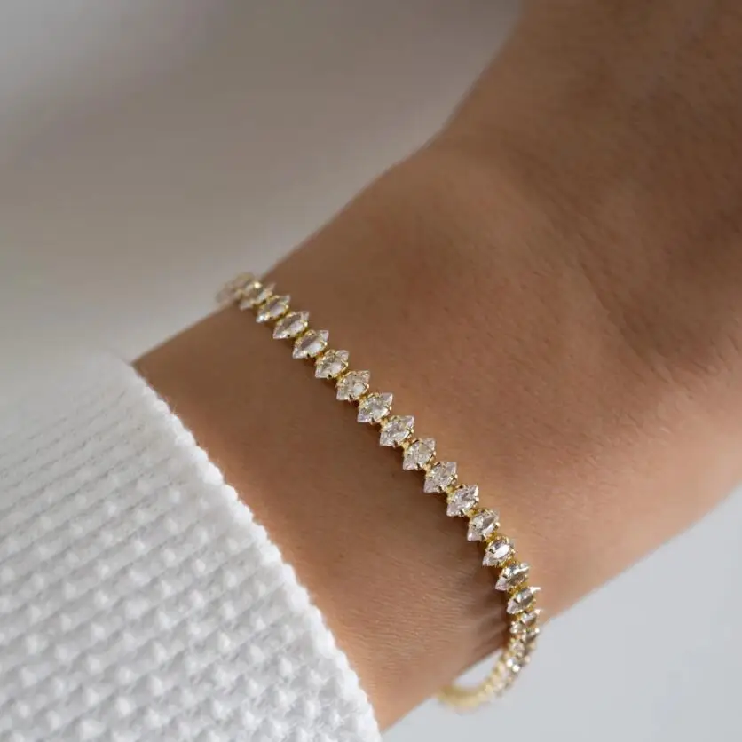 New Marquise Oval Square Cut Luxury Silver Color on Hand Tennis Bracelet Bangle for Women Party Gift Jewelry