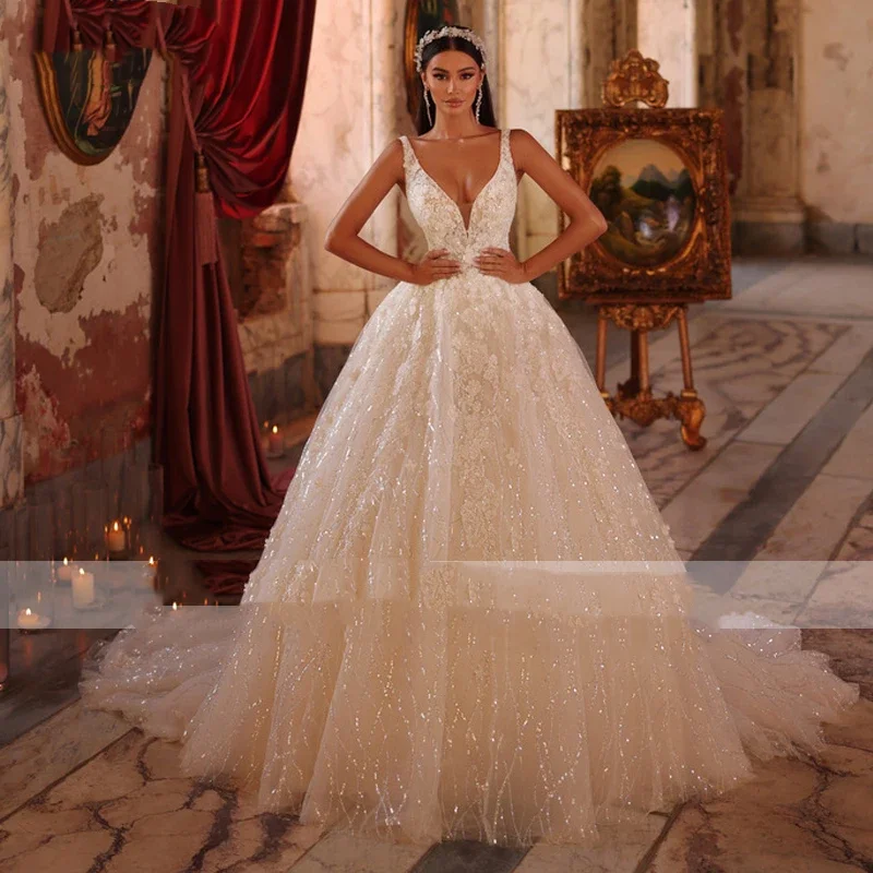 

Flavinke Customized Romantic V-Neck Backless Sparkly Wedding Dresses 2025 Gorgeous Appliques Court Train Vintage Bridal Gown