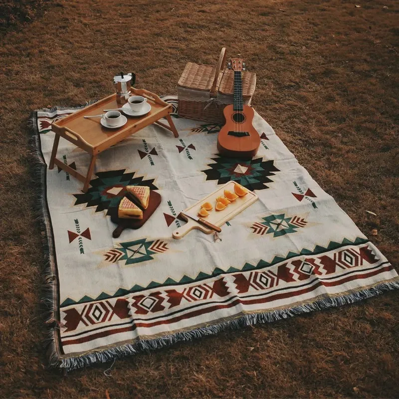 

Tribal Blankets Outdoor Rugs Camping Picnic Blanket Boho Decorative Bed Blankets Plaid Sofa Mats Travel Rug Tassels Hiking