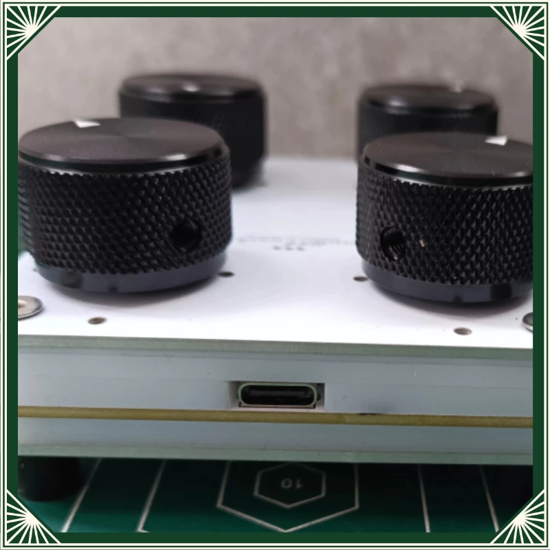 4 knobs custom CC information volume USB-C interface MIDI controller