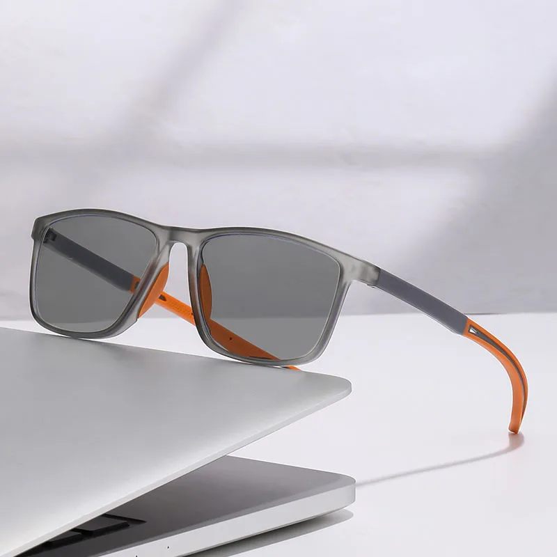 Trendy cool sports color-changing glasses anti-blue light color-changing myopia glasses men's outdoor anti-collision and anti-drop day and night glasses