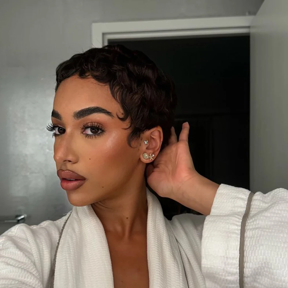 باروكة من شعر طبيعي قصيرة مستقيمة مع غرة منتفخة مسبقًا للنساء ذوات البشرة السمراء مصنوعة آليًا 100% باروكات من شعر طبيعي مفرود 100%