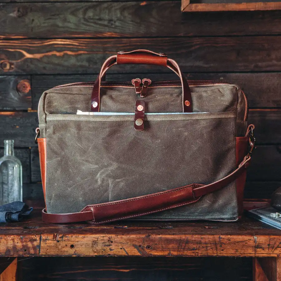 COURIER BRIEFCASE - FIELD TAN