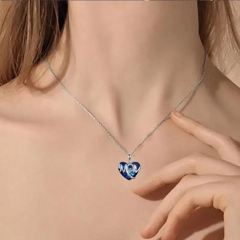  Fashionable Heart Pendant Necklace for Styles Designs Alloy Adjustable Chain in Two Color Gift