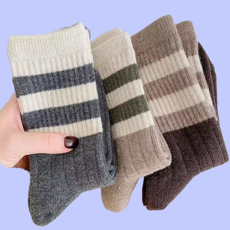 Chaussettes épaisses à rayures de style forêt rétro pour femmes, mi-tube, haute qualité, automne, hiver, nouveau, 5/10 paires