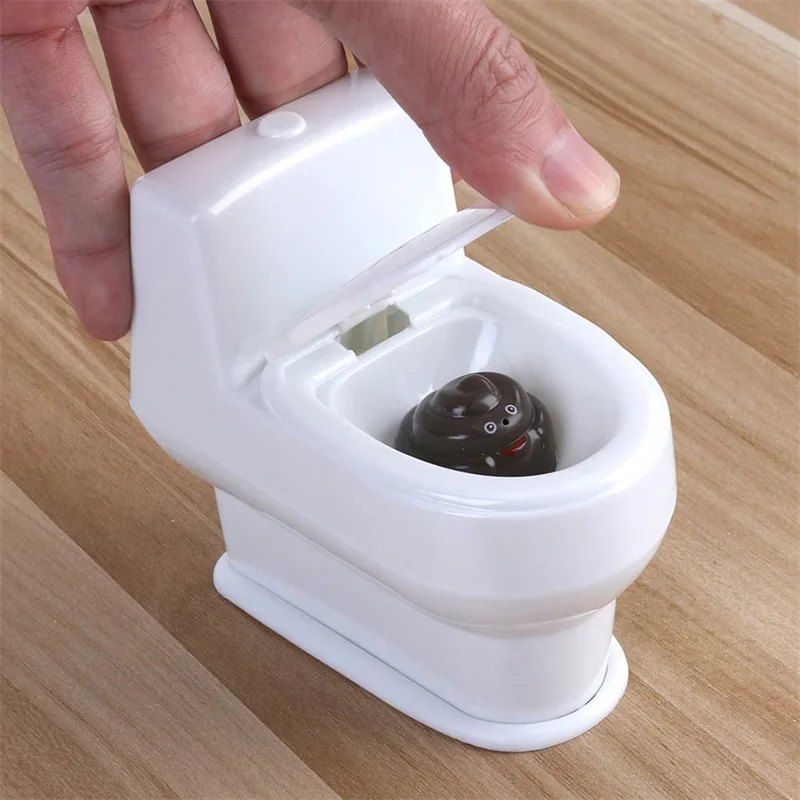 Prank Squirt Toilette Mini Lustiges Squirt Wassertoliet mit 3D Poop Lustiger Witzknebel Geheimes Squirting Toilettenspielzeug für Jungen und Mädchen