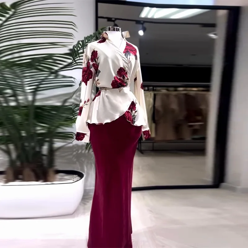 

2025 Fashion Women's New Fashion V-Neck Patchwork Printed Tie Slim Dress Set